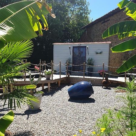 La Maison Ronde Panzió Saint-Quentin-sur-Charente Kültér fotó